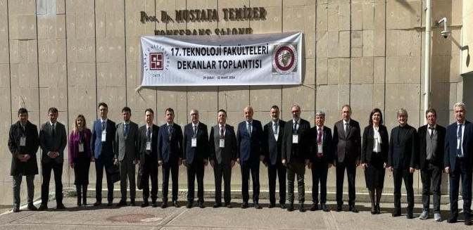 17'nci Teknoloji Fakülteleri Dekanlar Toplantısı Fırat Üniversitesi’nde gerçekleştirildi.